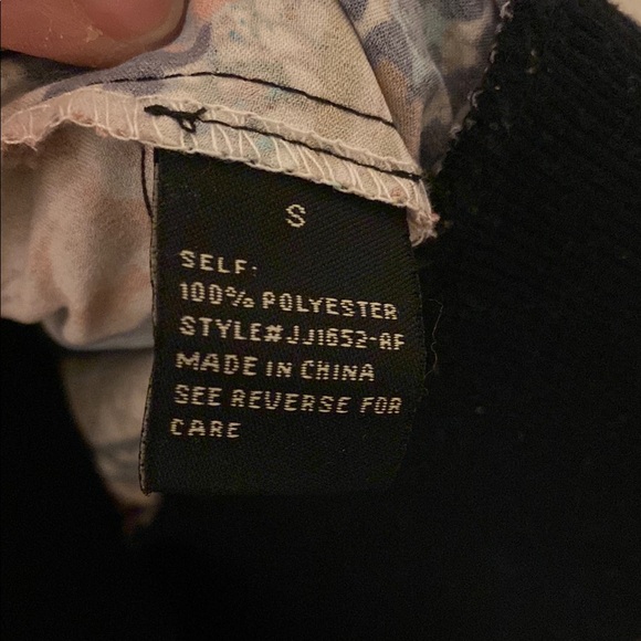 Forever 21 Floral Like “Johnny Was” Bomber Jacket - Picture 5 of 10